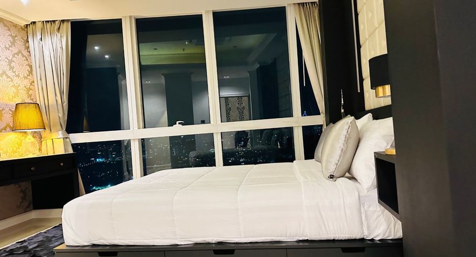 For rent and for sale 3 bedrooms condo in Khlong Toei, Bangkok
