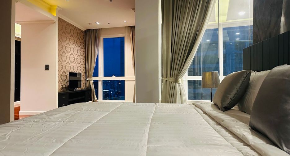 For rent and for sale 3 bedrooms condo in Khlong Toei, Bangkok