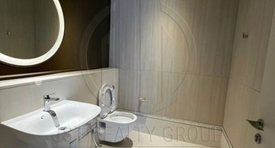For rent and for sale 2 bedrooms condo in Pathum Wan, Bangkok