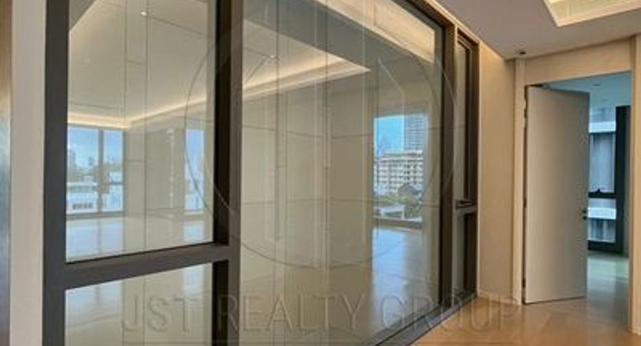 For rent and for sale 2 bedrooms condo in Pathum Wan, Bangkok