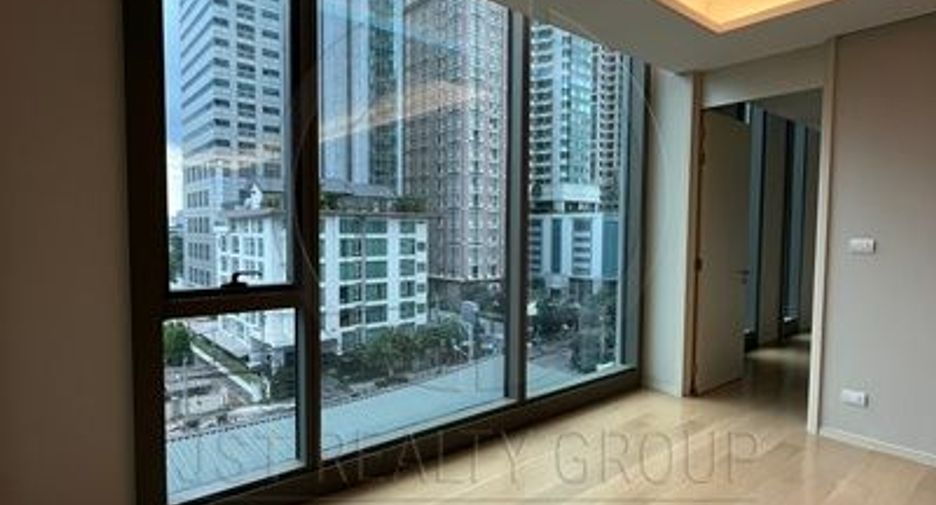 For rent and for sale 2 bedrooms condo in Pathum Wan, Bangkok