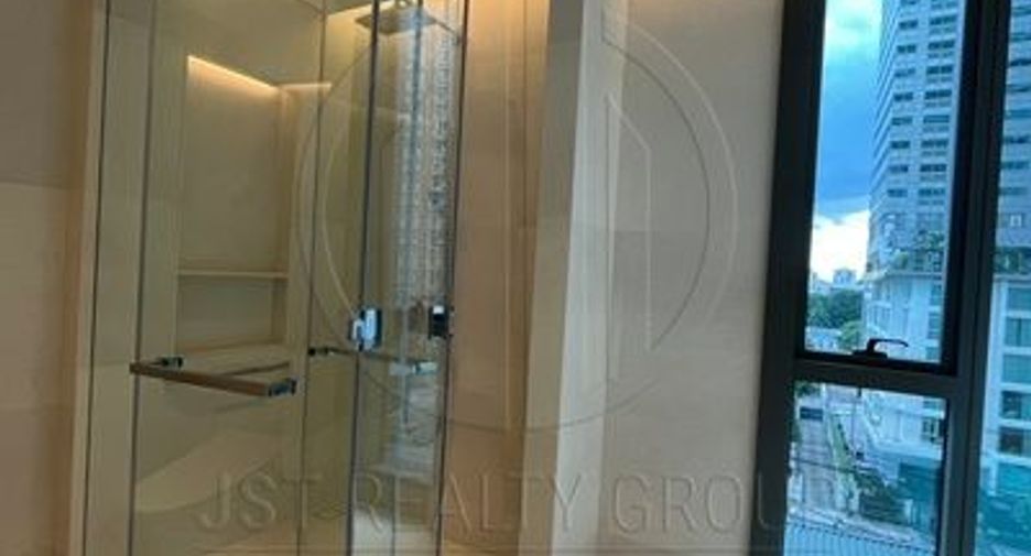 For rent and for sale 2 bedrooms condo in Pathum Wan, Bangkok