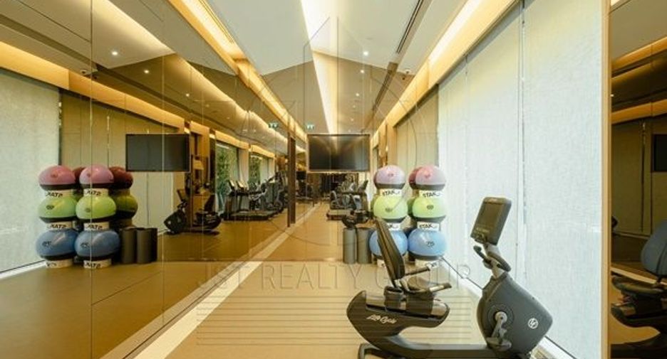 For rent and for sale 2 bedrooms condo in Pathum Wan, Bangkok