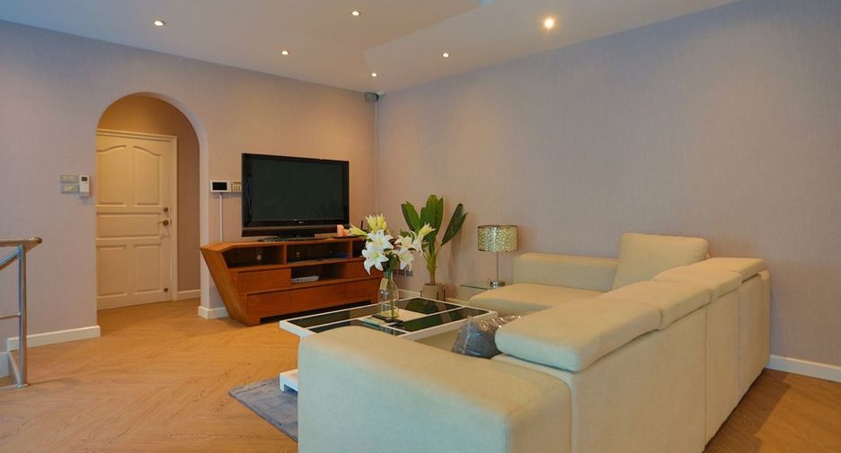For sale 3 bed house in Bang Lamung, Chonburi