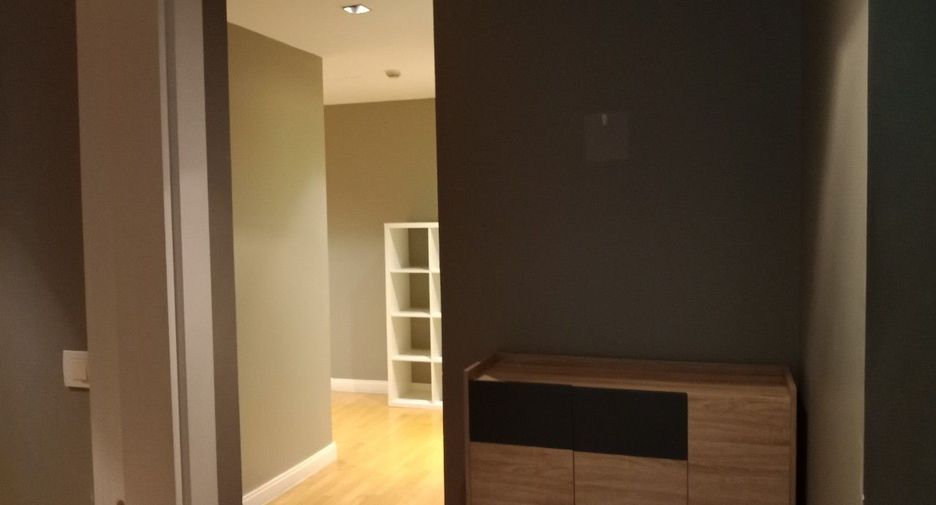For rent 3 bedrooms condo in Pathum Wan, Bangkok