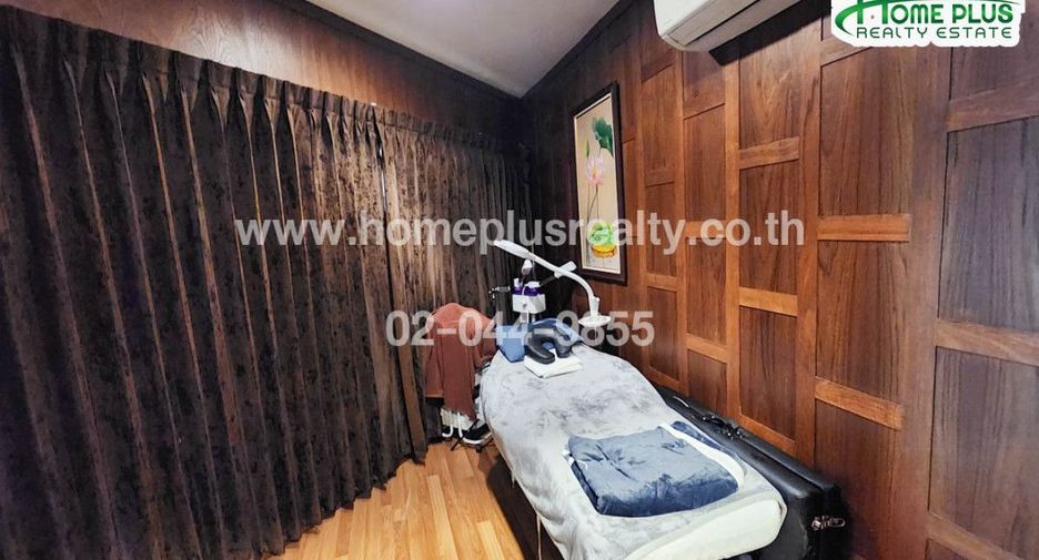 For sale studio condo in Bang Rak, Bangkok