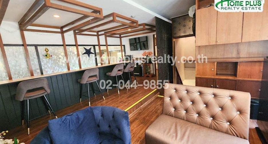 For sale studio condo in Bang Rak, Bangkok
