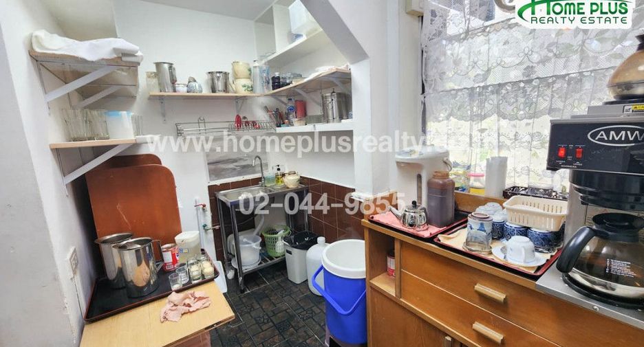 For sale studio condo in Bang Rak, Bangkok