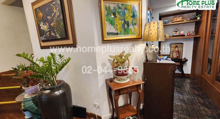 For sale studio condo in Bang Rak, Bangkok
