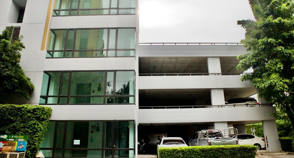 For rent 2 bedrooms condo in Mueang Nonthaburi, Nonthaburi