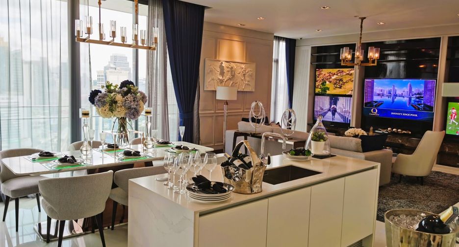 For sale 3 bed condo in Khlong Toei, Bangkok