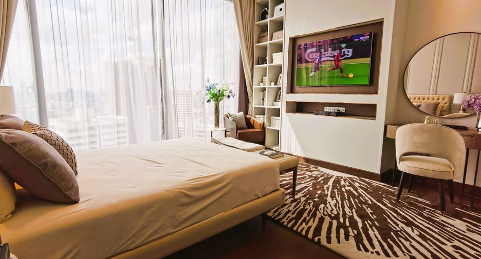 For sale 3 bed condo in Khlong Toei, Bangkok