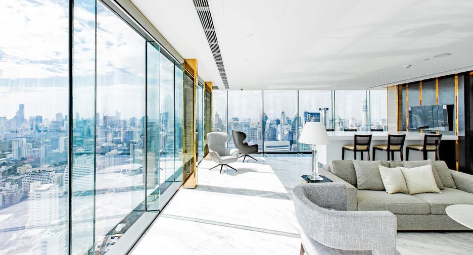 For sale 3 bed condo in Khlong Toei, Bangkok