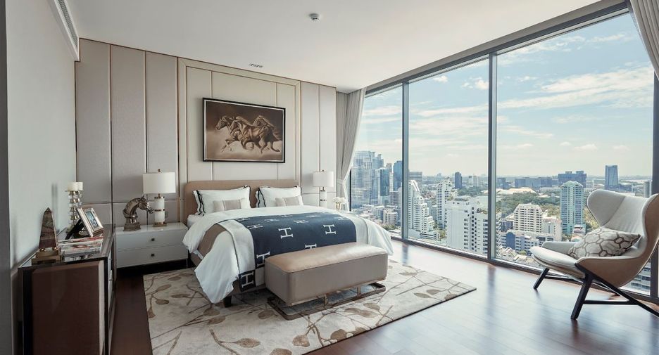 For sale 3 bed condo in Khlong Toei, Bangkok