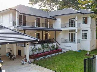 For sale 6 bedrooms house in San Kamphaeng, Chiang Mai