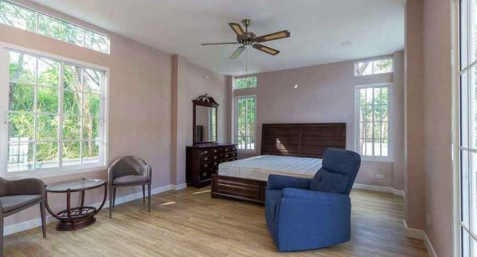 À vendre 6 chambres maison à San Kamphaeng, Chiang Mai