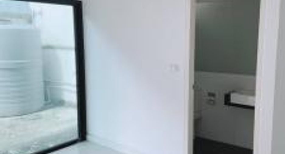 For sale 4 bed office in Bueng Kum, Bangkok