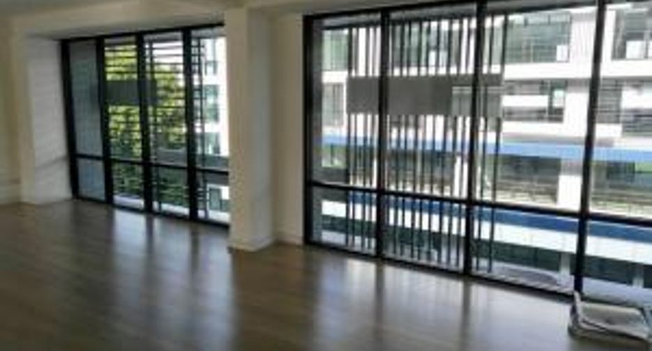 For sale 4 bed office in Bueng Kum, Bangkok