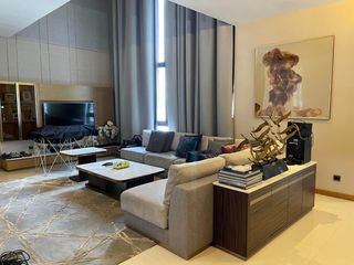 For sale 4 Beds house in Huai Khwang, Bangkok