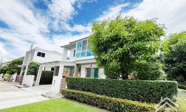 For sale 3 bedrooms house in Mueang Pathum Thani, Pathum Thani
