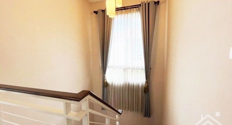 出售 3 卧室 独立屋 在 Mueang Pathum Thani, Pathum Thani