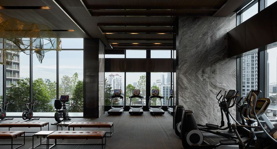 For rent 2 bedrooms condo in Khlong Toei, Bangkok