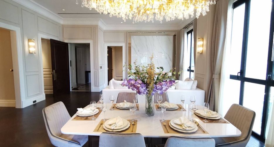 For sale 2 bedrooms condo in Pathum Wan, Bangkok
