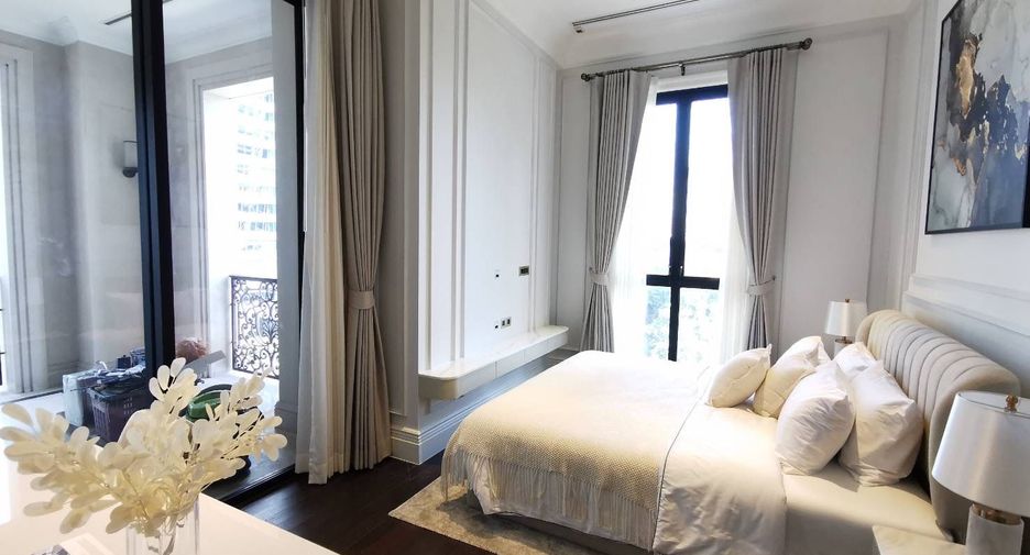 For sale 2 bedrooms condo in Pathum Wan, Bangkok