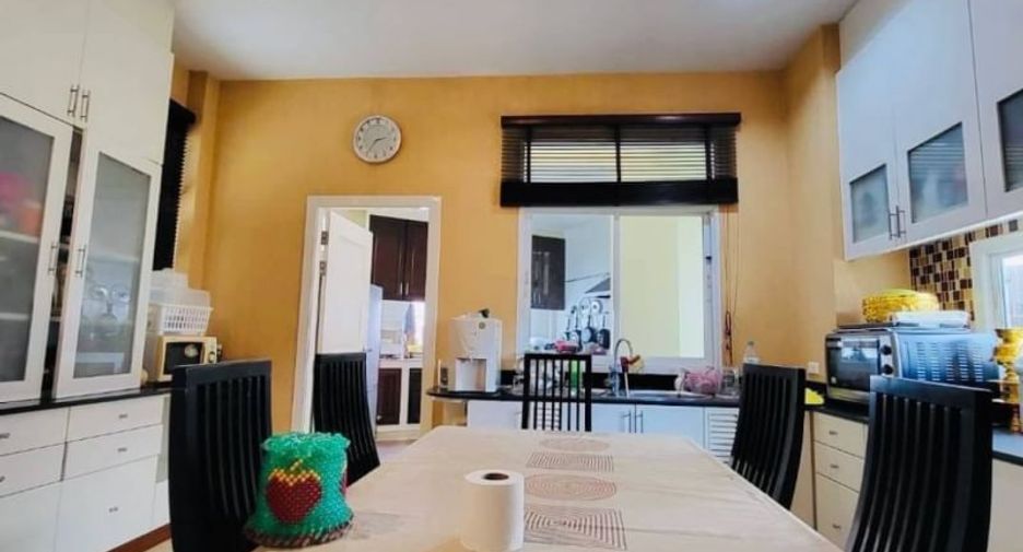 出售 5 卧室 独立屋 在 Mueang Chon Buri, Chon Buri
