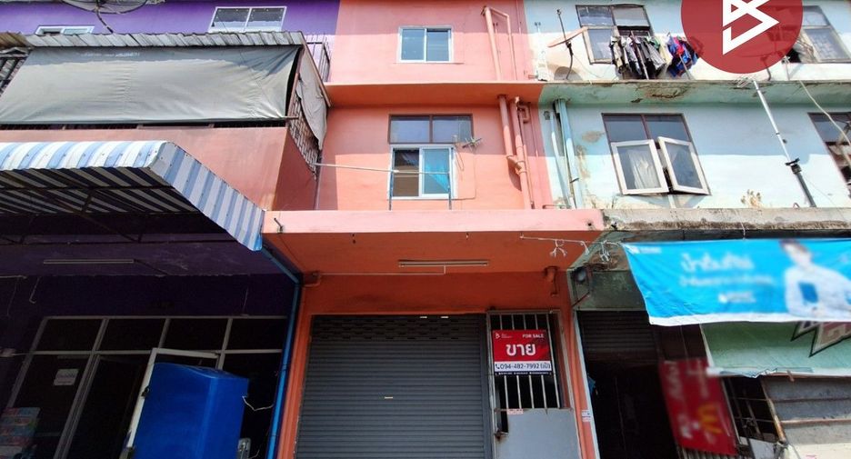 For sale 6 bed retail Space in Prawet, Bangkok