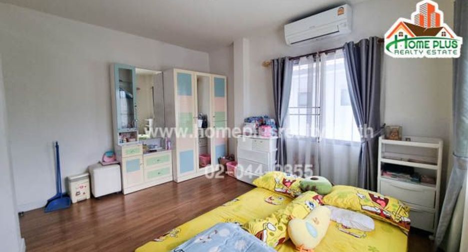 For sale 4 Beds house in Lam Luk Ka, Pathum Thani