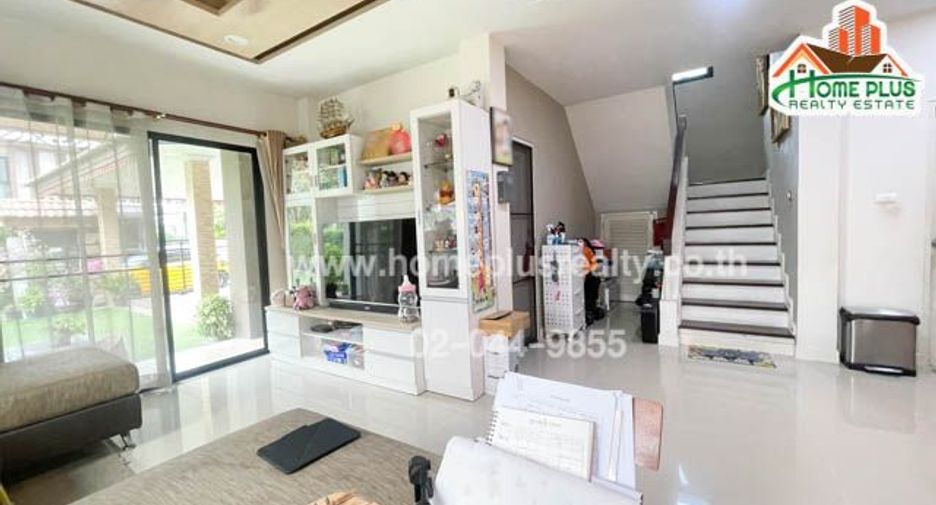 For sale 4 Beds house in Lam Luk Ka, Pathum Thani
