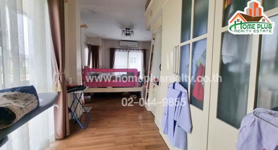 For sale 4 Beds house in Lam Luk Ka, Pathum Thani