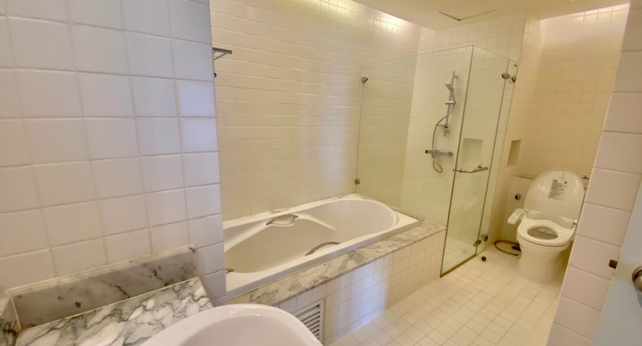 For rent 1 bed apartment in Watthana, Bangkok