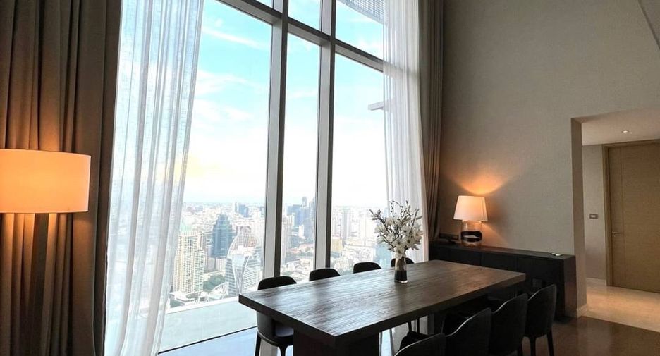Wohnung zur Miete mit 3 Zimmer in Pathum Wan, Bangkok