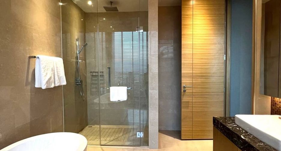 Wohnung zur Miete mit 3 Zimmer in Pathum Wan, Bangkok