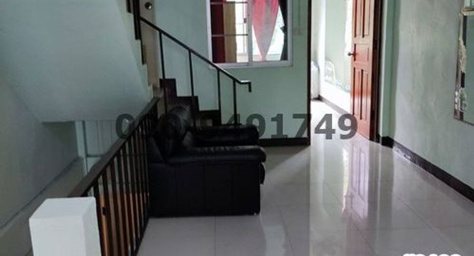For rent 3 bed retail Space in Ratchathewi, Bangkok