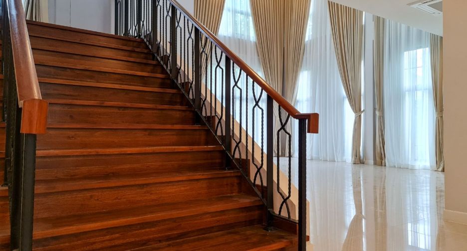 For rent 5 bedrooms house in Prawet, Bangkok