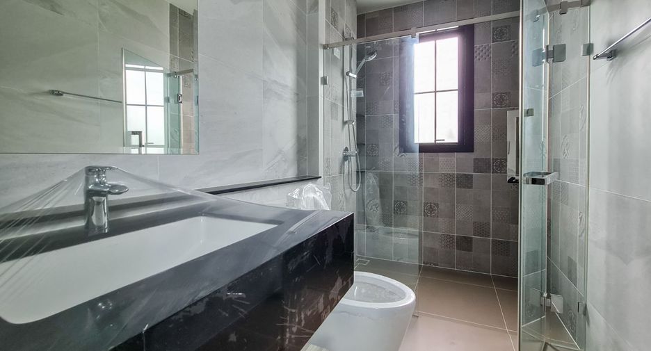 For rent 5 bedrooms house in Prawet, Bangkok