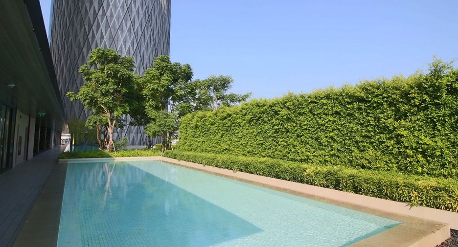For sale 2 bed condo in Khlong San, Bangkok