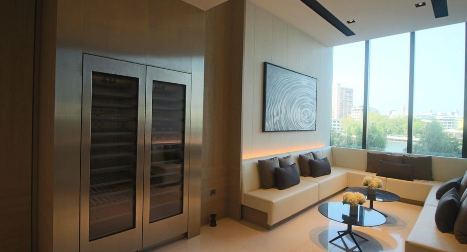 For sale 2 bed condo in Khlong San, Bangkok
