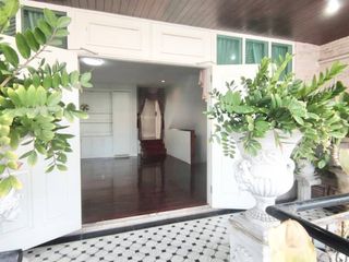 出租 3 卧室 独立屋 在 Watthana, 曼谷