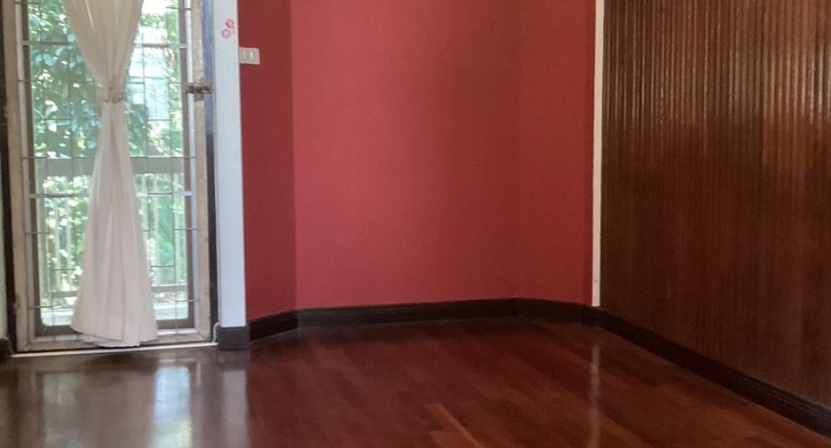 出租 4 卧室 独立屋 在 Watthana, 曼谷