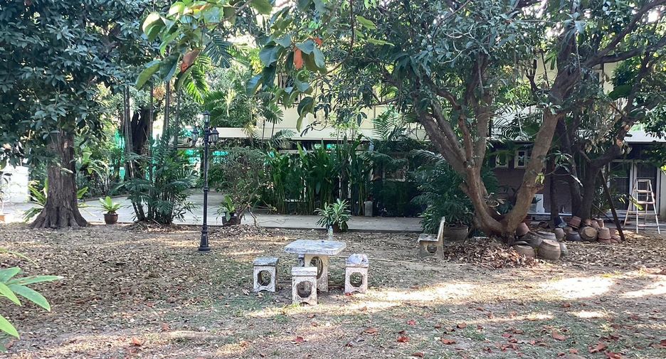 出租 4 卧室 独立屋 在 Watthana, 曼谷