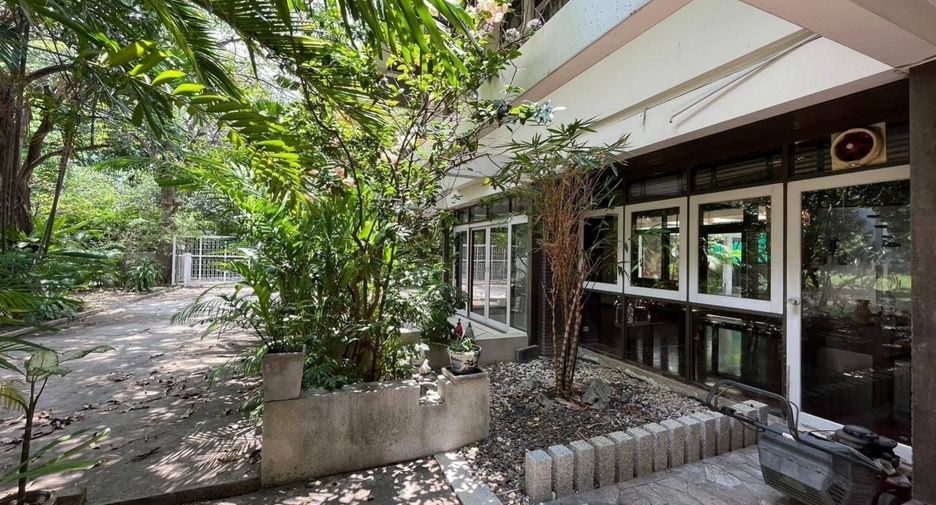 出租 4 卧室 独立屋 在 Watthana, 曼谷