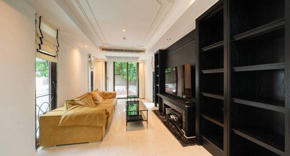 For rent 6 bedrooms condo in Yan Nawa, Bangkok