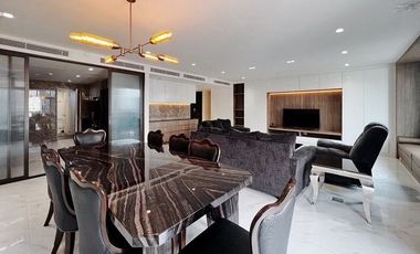 For rent 3 bedrooms condo in Pathum Wan, Bangkok