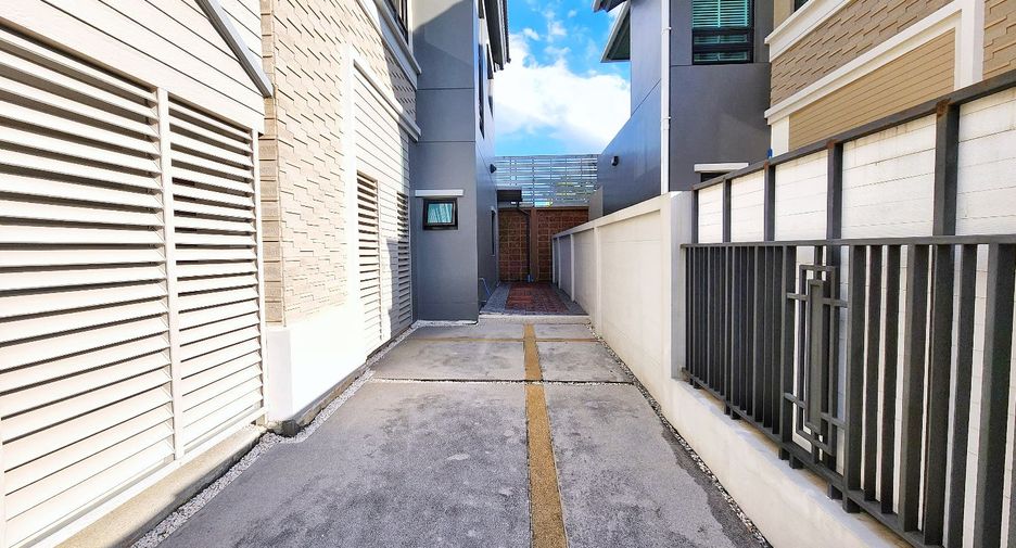 ขาย 4 ห้องนอน บ้านเดี่ยว ใน บางบอน, กรุงเทพฯ