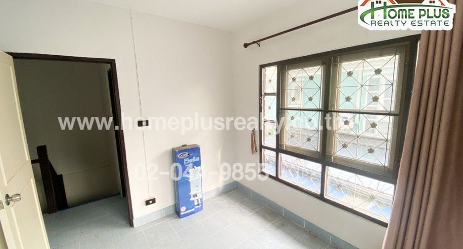 For sale 3 bed townhouse in Bang Bua Thong, Nonthaburi