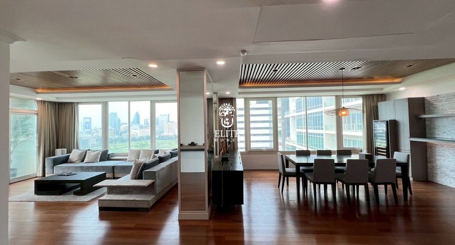 For rent 4 bedrooms condo in Pathum Wan, Bangkok